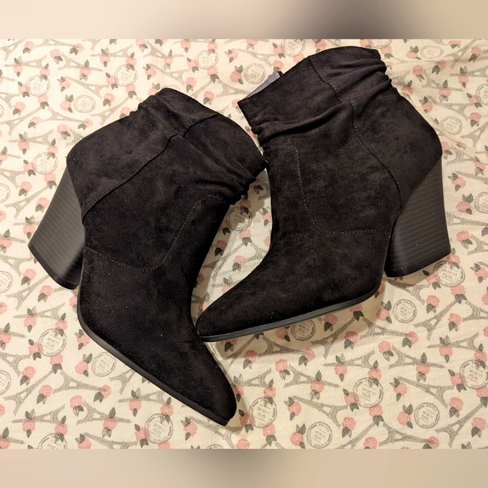 NIB Black Ankle Boots